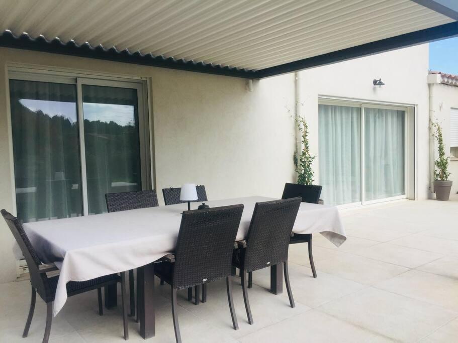 Villa Familiale 9 Pers Cabries Entre Aix Et Marseille 5 Min Gare Aix Tgv 15 Min Aeroport Mp エクステリア 写真